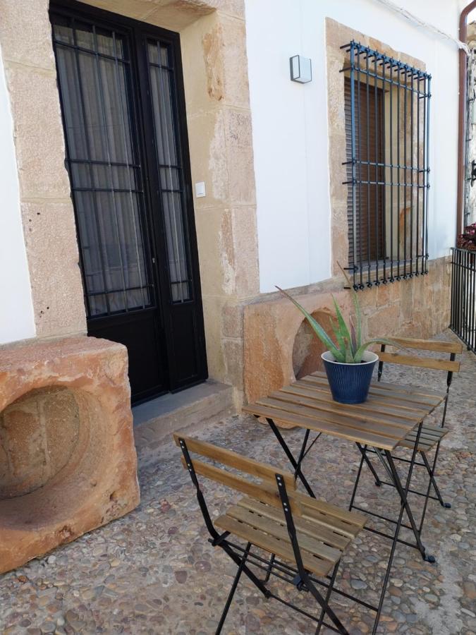 Alojamientos Rurales Arbonaida Banos De La Encina Exterior photo